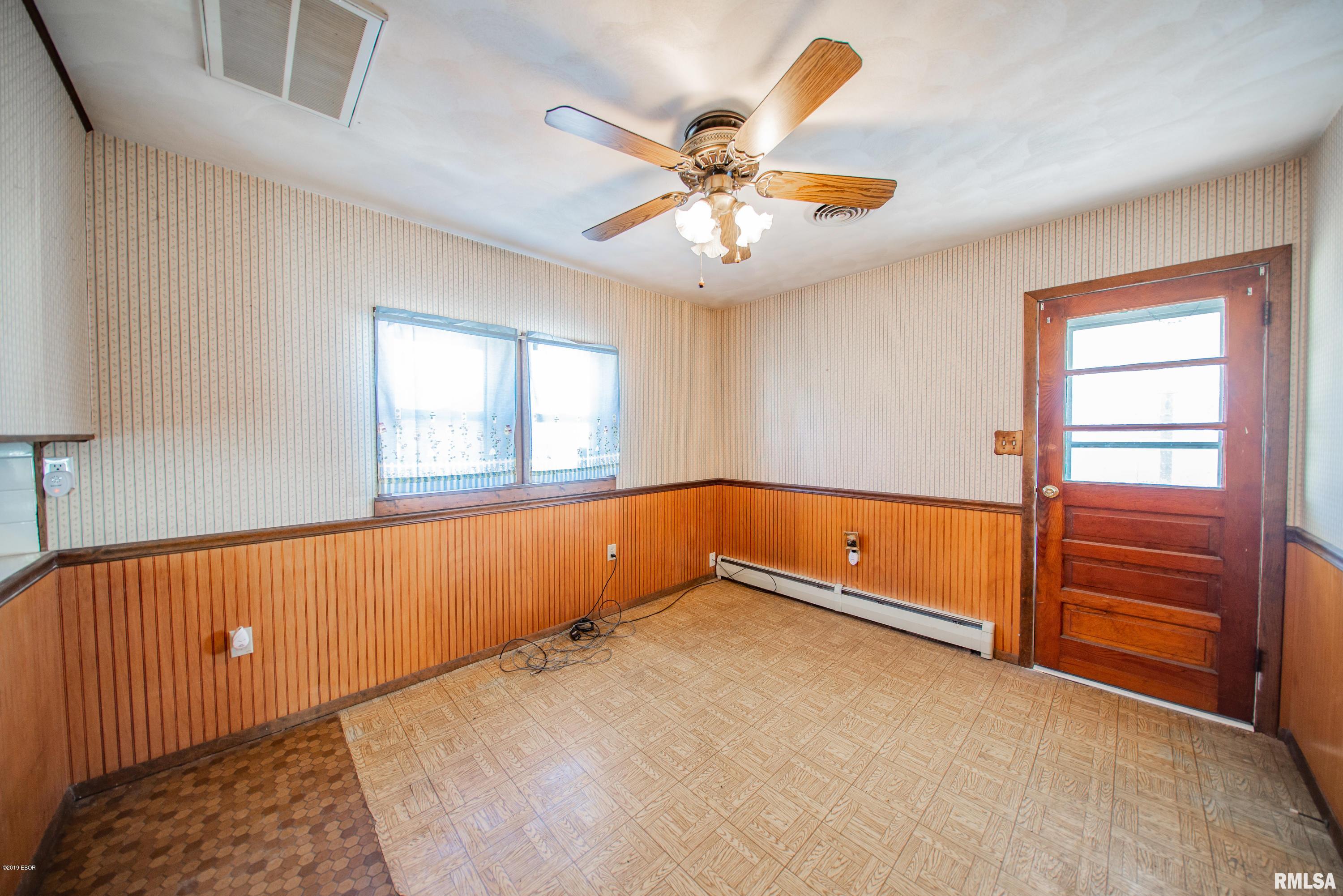 210 West 13th Street Belle Rive, IL 62810 - Photo 8 of 27
