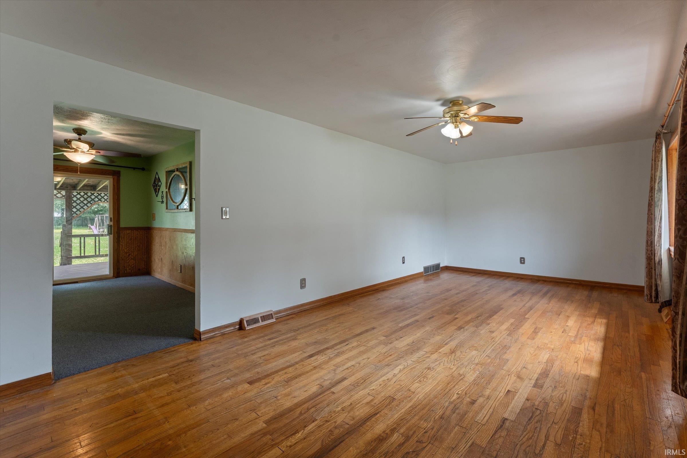 54606 Clover Road Mishawaka, IN 46545 - Photo 8 of 41 Gallery Image 8
