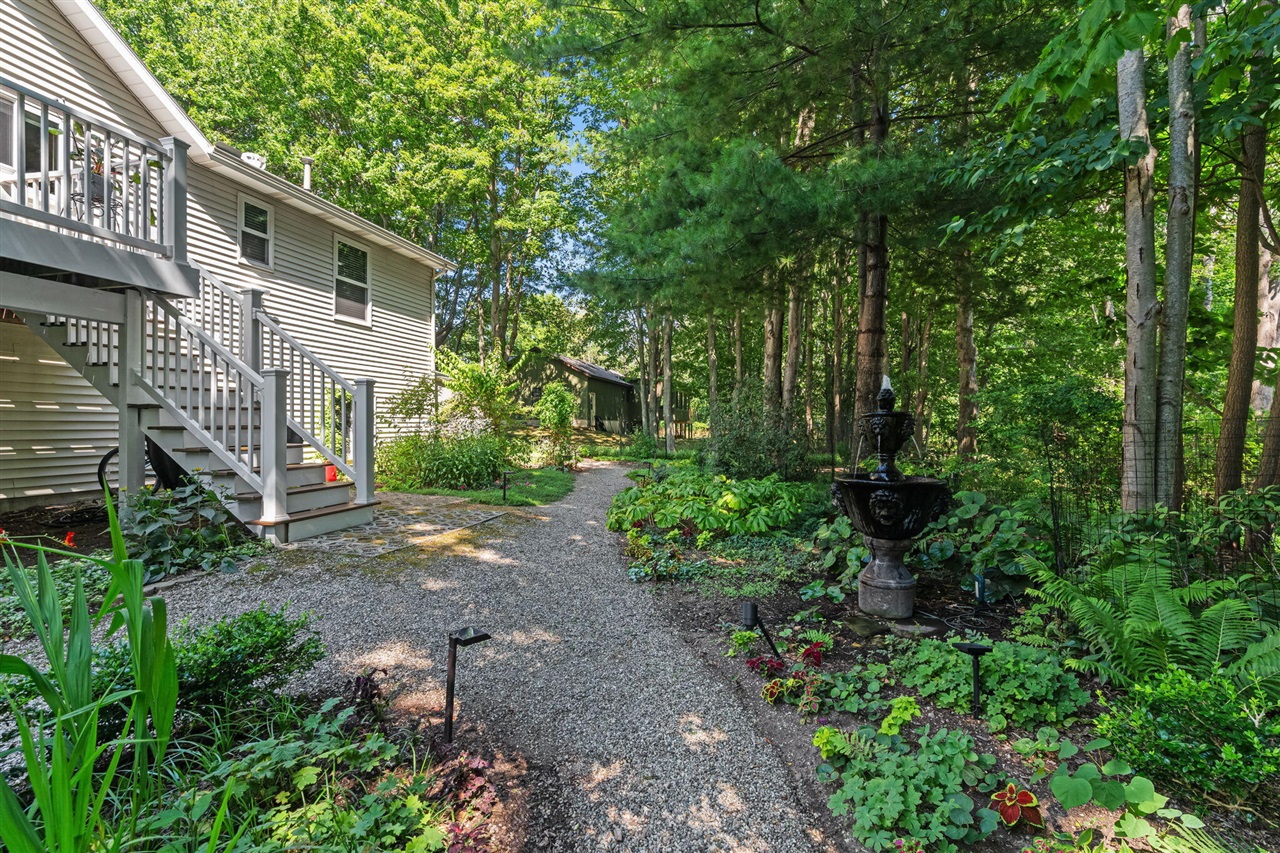 6806 Wiley Road Douglas, MI 49406 - Photo 7 of 88 Gallery Image 7