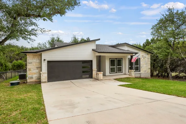 $399,999 | 2503 Wilson Avenue, Lago Vista, TX 78645
