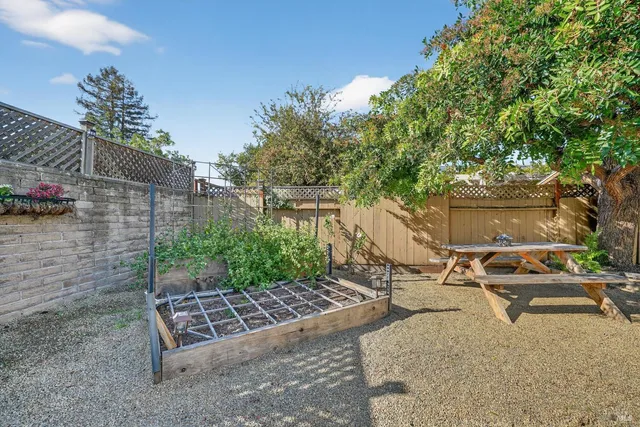 $849,000 | 1020 Catalpa Way, Petaluma, CA 94954