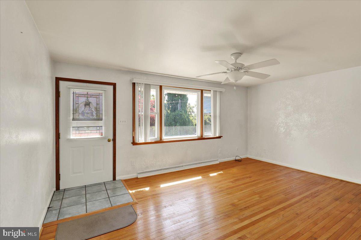 702 Frederick Street Reading, PA 19607 - Photo 6 of 47 Bright and airy living space awaits.