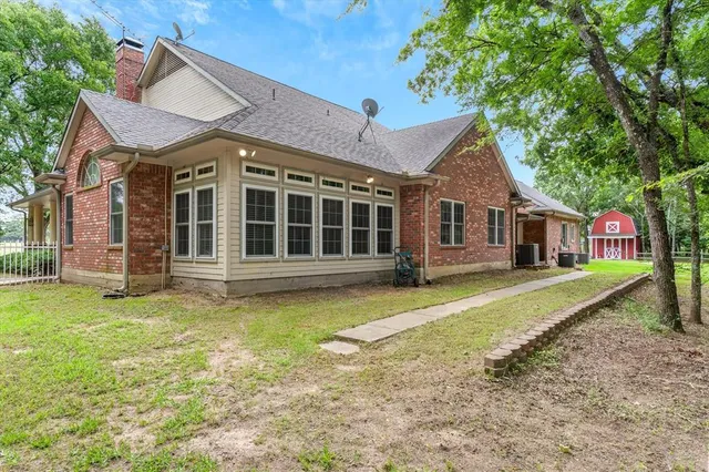 $999,980 | 11600 County Road 346, Terrell, TX 75161