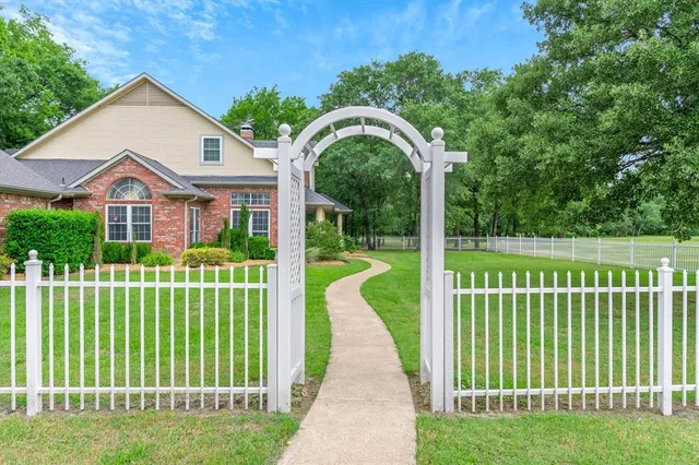 $999,980 | 11600 County Road 346, Terrell, TX 75161