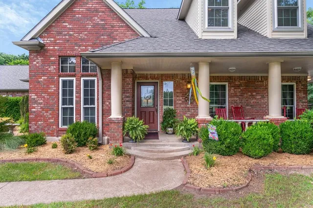 $999,980 | 11600 County Road 346, Terrell, TX 75161