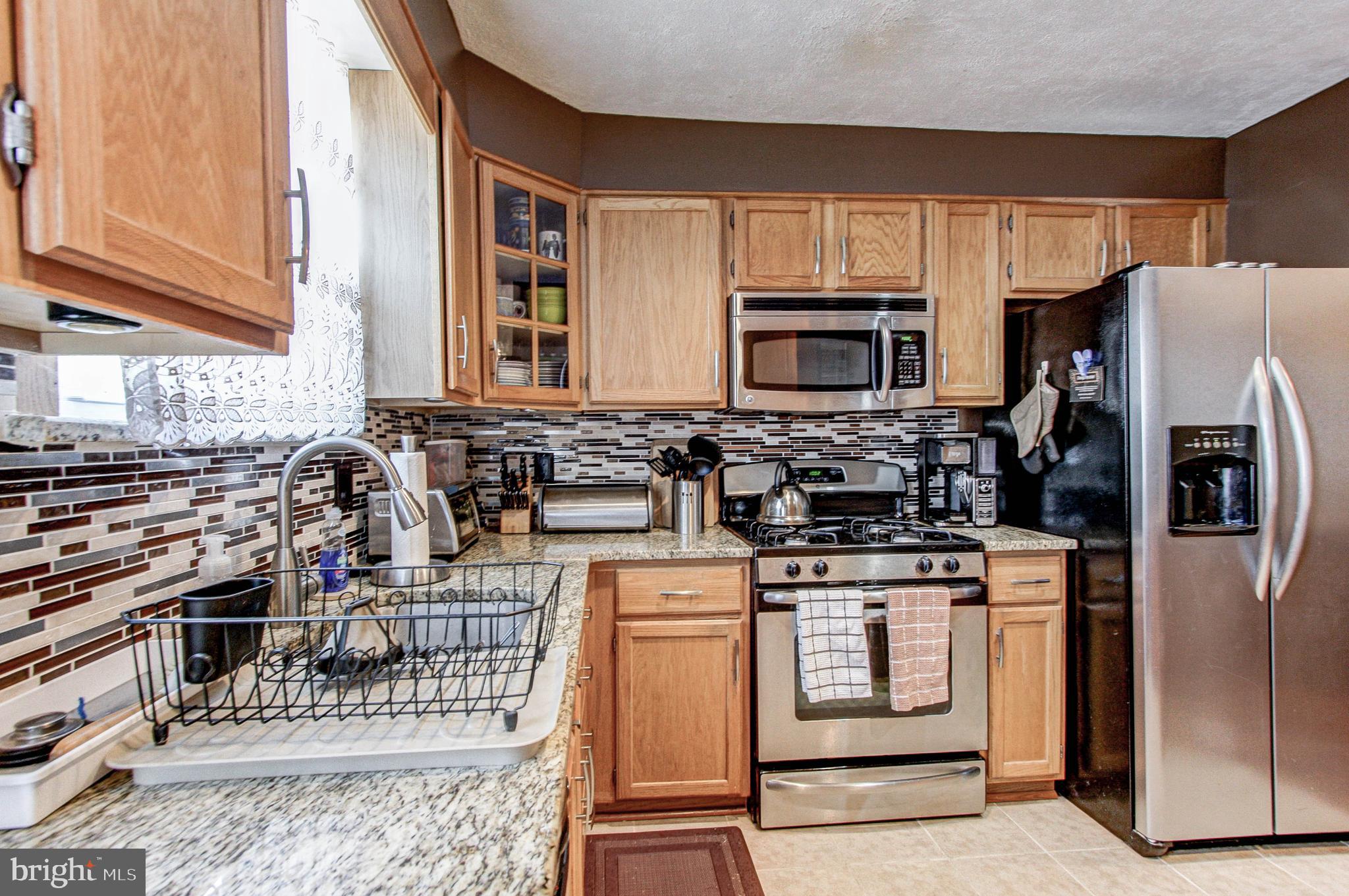 7741 Dungan Road Philadelphia, PA 19111 - Photo 8 of 23 Gallery Image 8