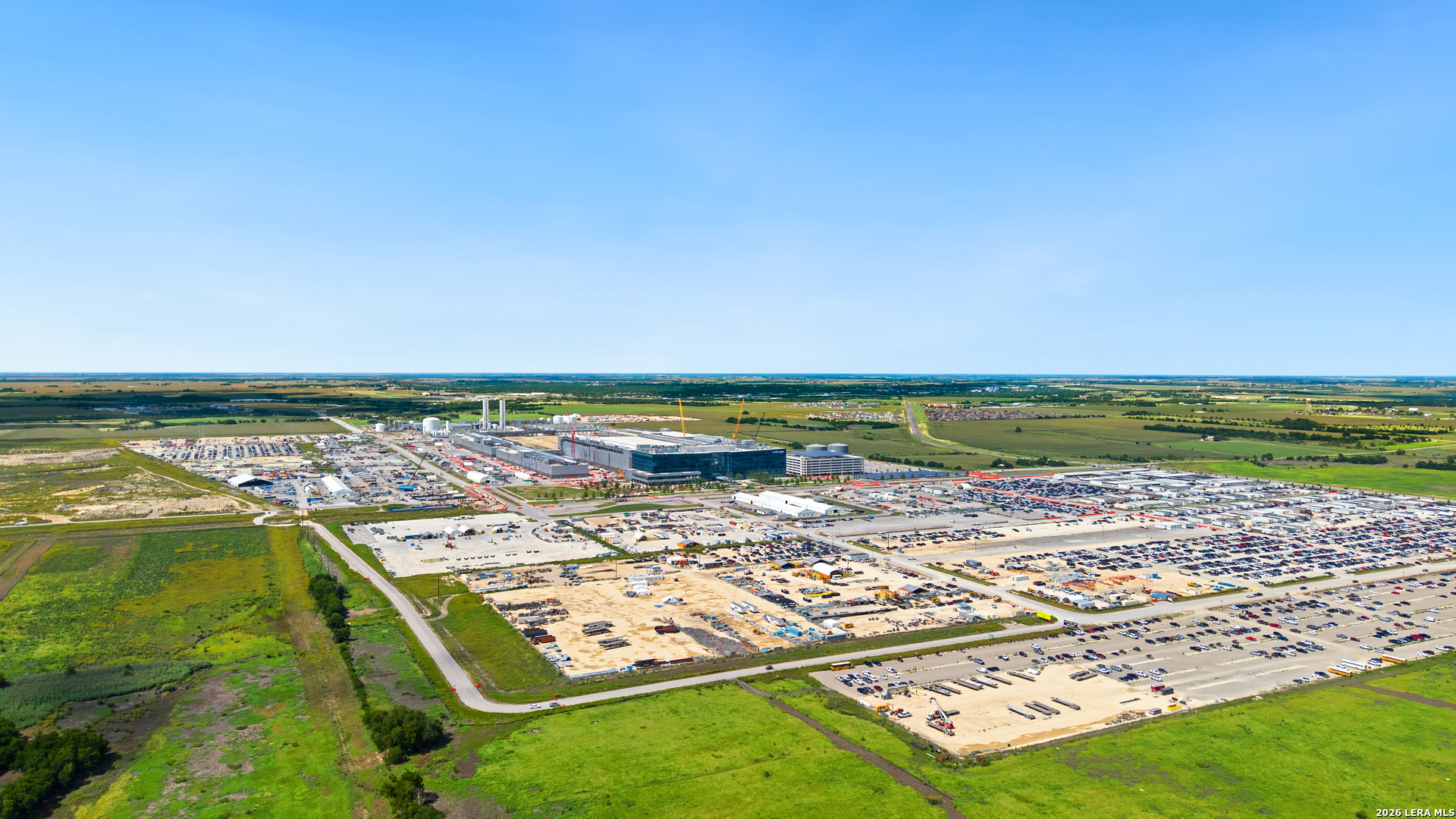 4669 Fm 973 Taylor, TX 76574 - Photo 7 of 26 a view of a city