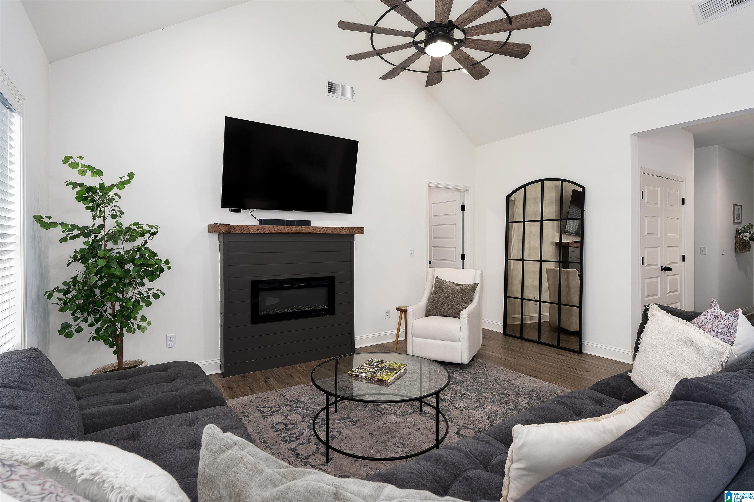 6526 Mountain Ridge Road Trussville, AL 35173 - Photo 7 of 25 Gallery Image 7