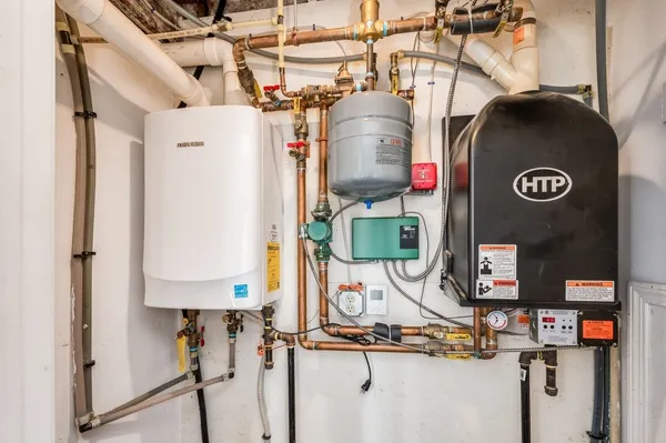 $719,000 | 17-19 Dartmouth Street, Exeter, NH 03833