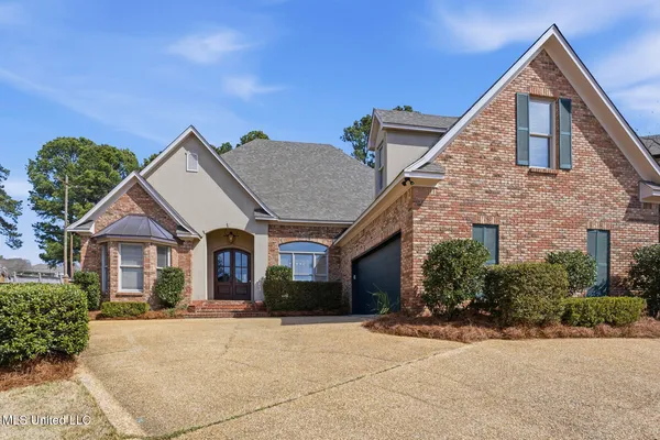 $495,900 | 404 Bay Cove, Ridgeland, MS 39157