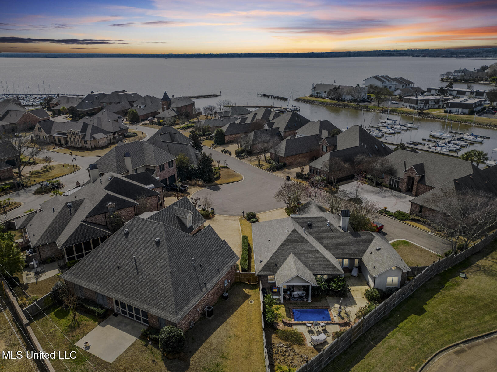 404 Bay Cove Ridgeland, MS 39157 - Photo 4 of 48 404 Bay Cv drone-4