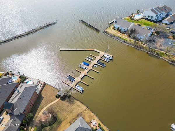 $495,900 | 404 Bay Cove, Ridgeland, MS 39157