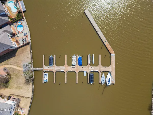 $495,900 | 404 Bay Cove, Ridgeland, MS 39157