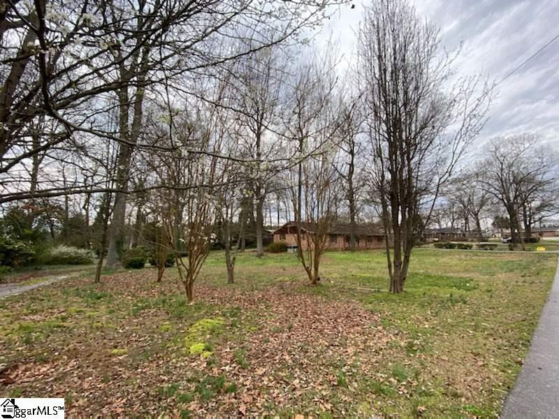 3 Greentree Road Greenville, SC 29607 - Photo 2 of 5