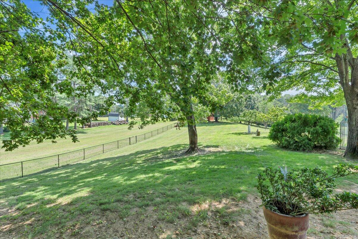 1944 West Ruritan Road Roanoke, VA 24012 - Photo 54 of 66 54-MIB05166