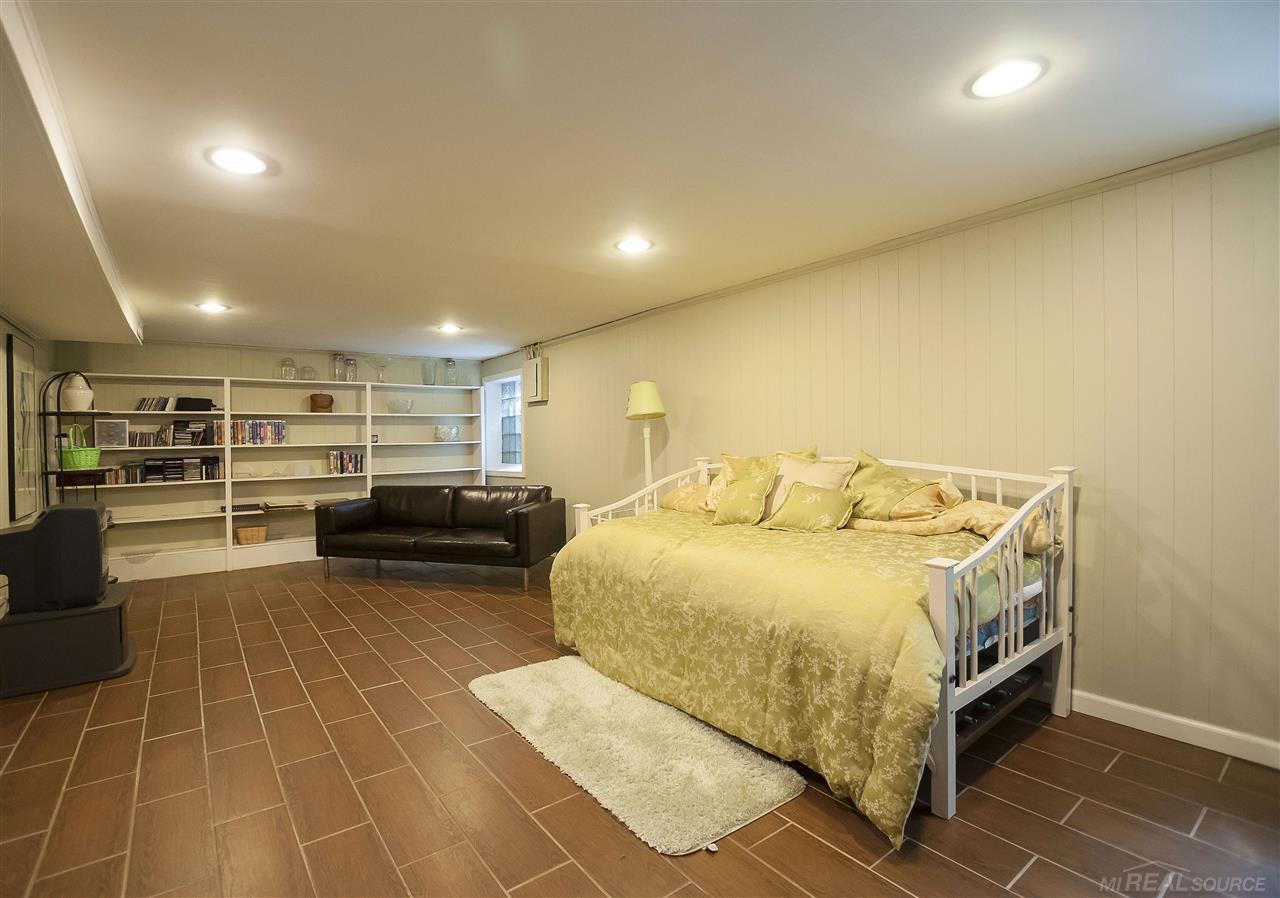 323 Moran Road Grosse Pointe Farms, MI 48236 - Photo 28 of 33