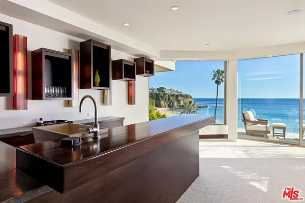 $79,900 | 88 Emerald, Laguna Beach, CA 92651