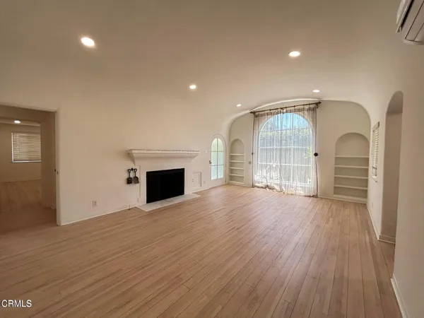$5,500 | 4622 La Canada Boulevard, La Canada Flintridge, CA 91011