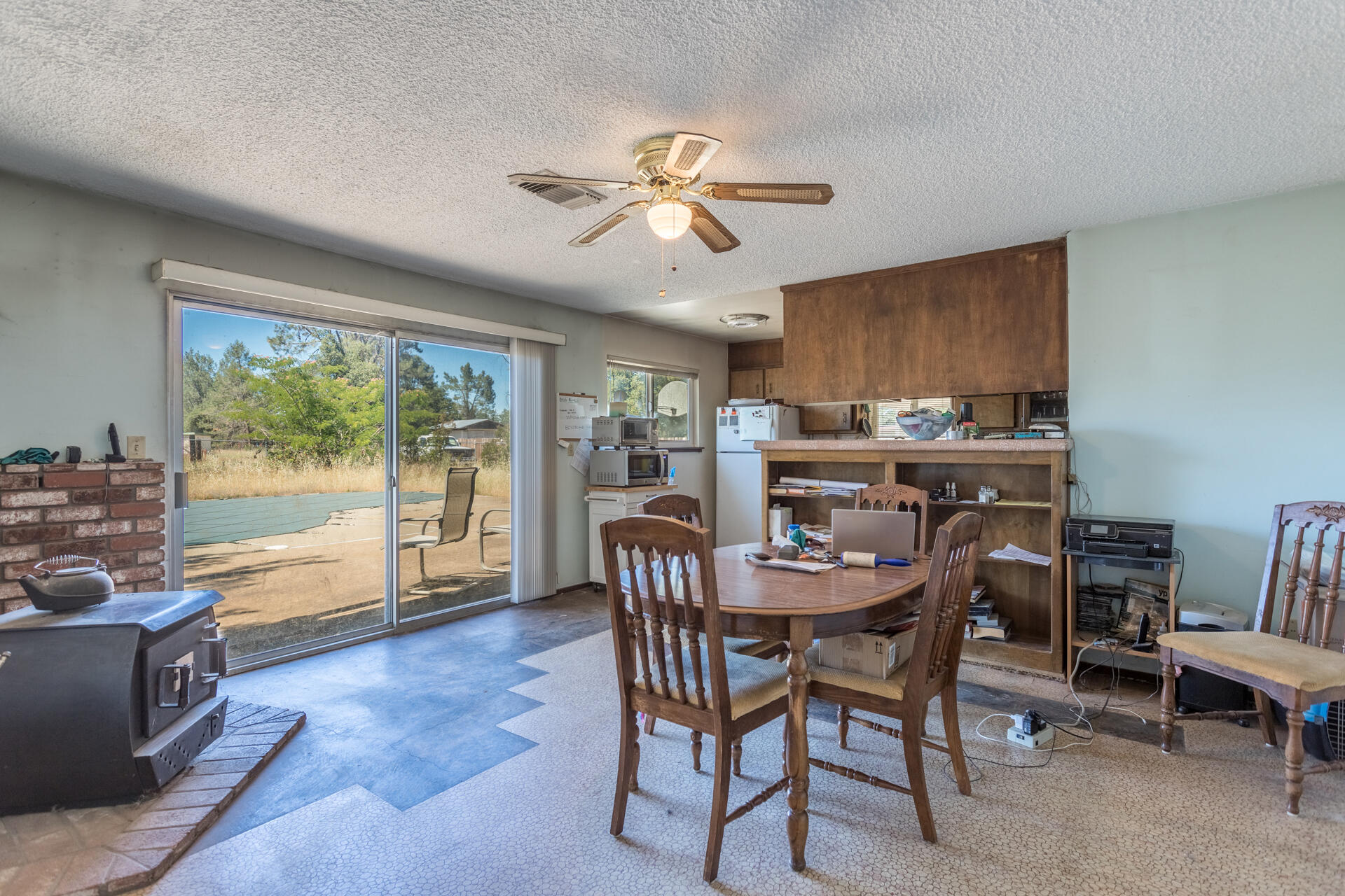 7018 Happy Valley Road Anderson, CA 96007 - Photo 6 of 20 25 dining