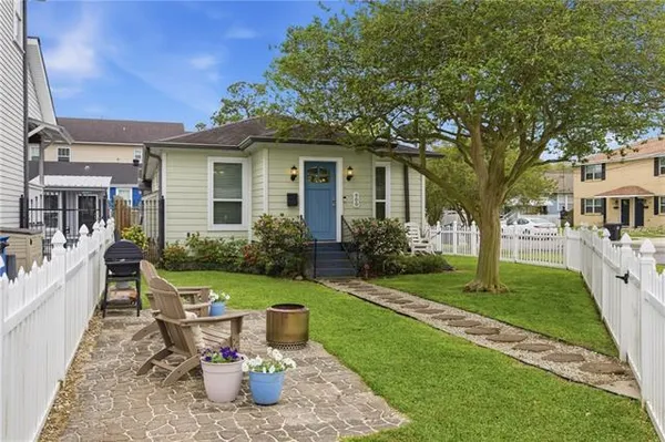 $350,000 | 900 Florida Boulevard, New Orleans, LA 70124