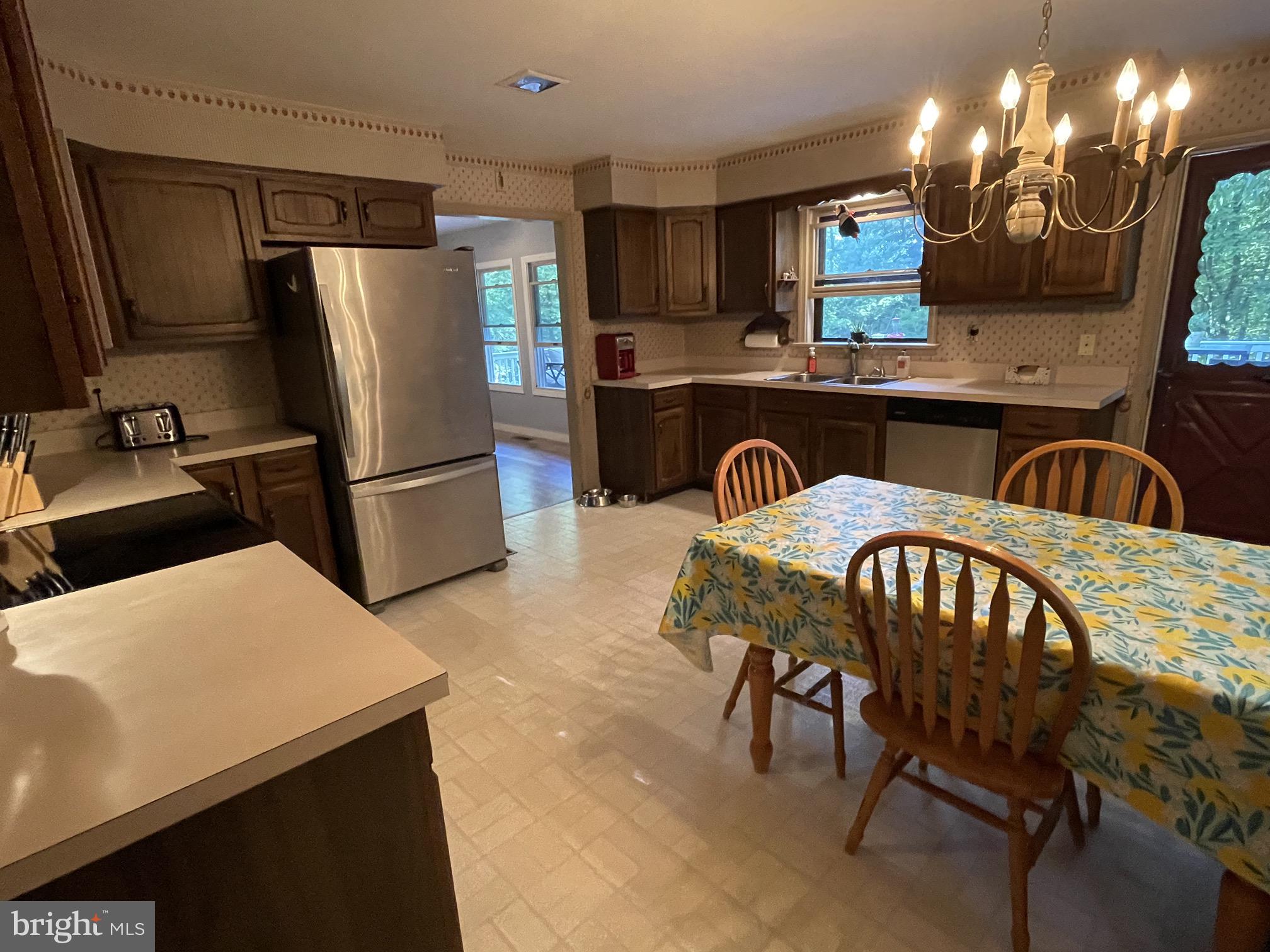 421 Shirktown Road Narvon, PA 17555 - Photo 21 of 78 Kitchen