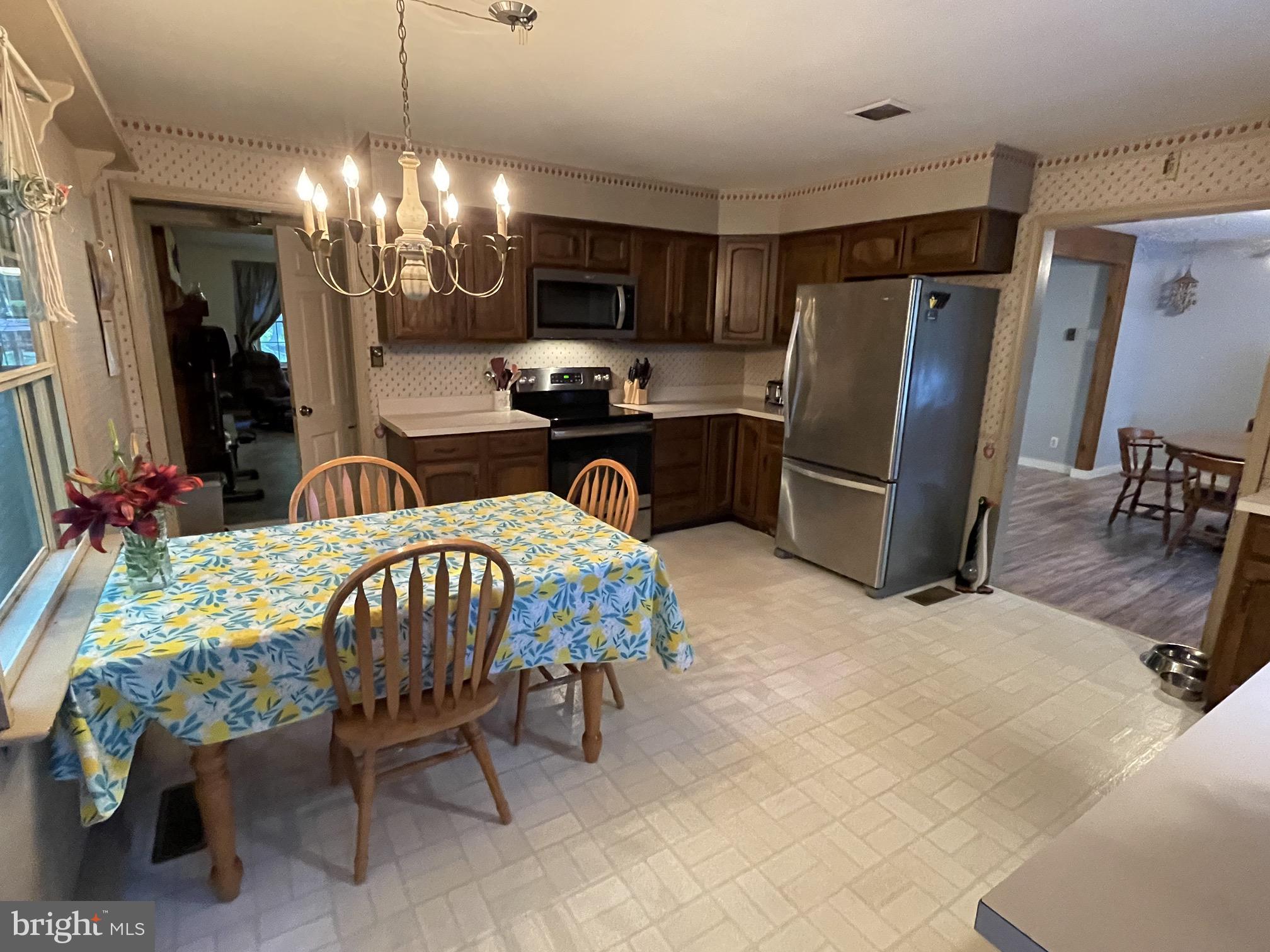 421 Shirktown Road Narvon, PA 17555 - Photo 23 of 78 Kitchen