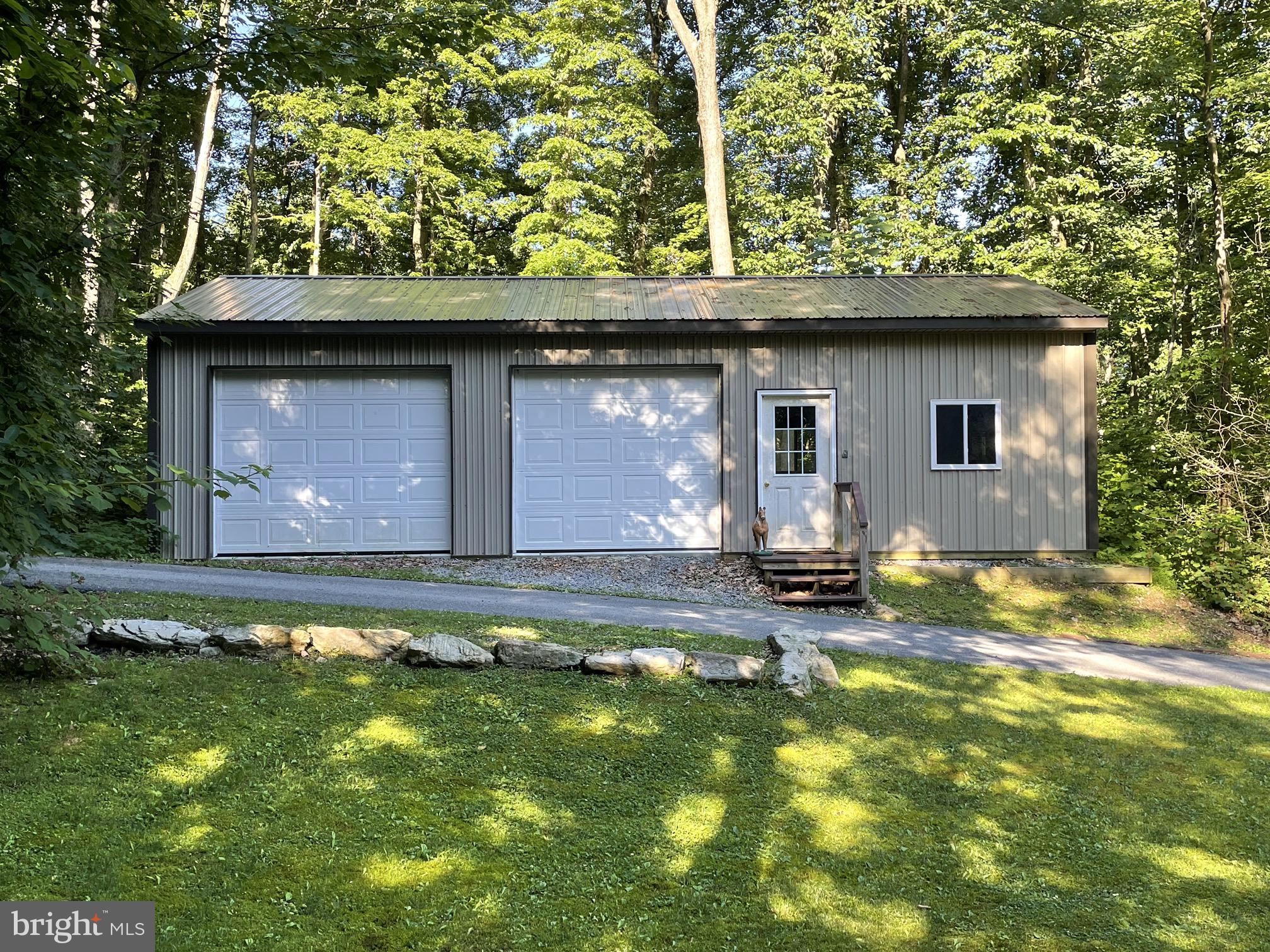 421 Shirktown Road Narvon, PA 17555 - Photo 5 of 78 Detached garage