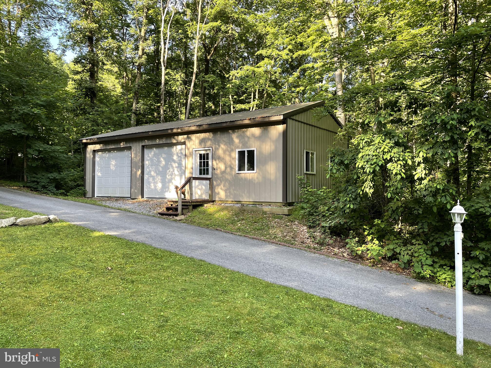 421 Shirktown Road Narvon, PA 17555 - Photo 7 of 78 Detached garage