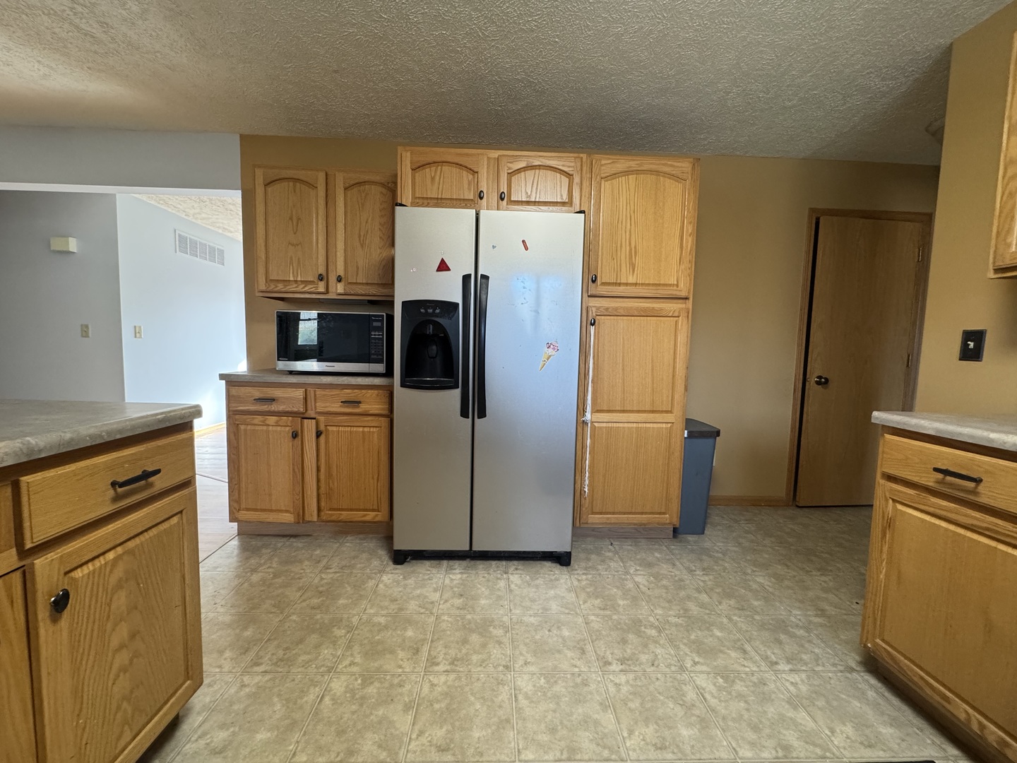 1200 26th Avenue North Clinton, IA 52732 - Photo 3 of 29