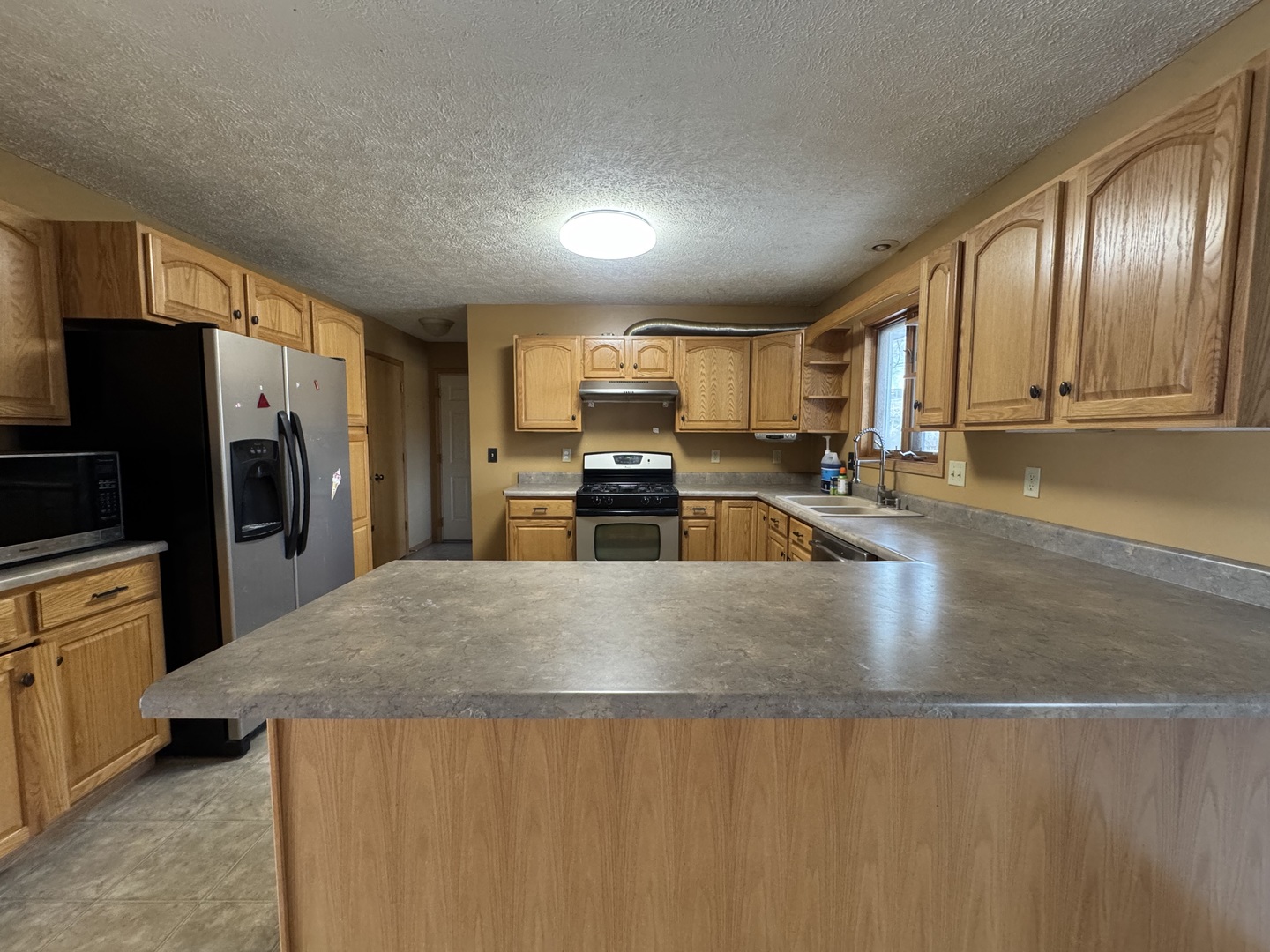 1200 26th Avenue North Clinton, IA 52732 - Photo 4 of 29