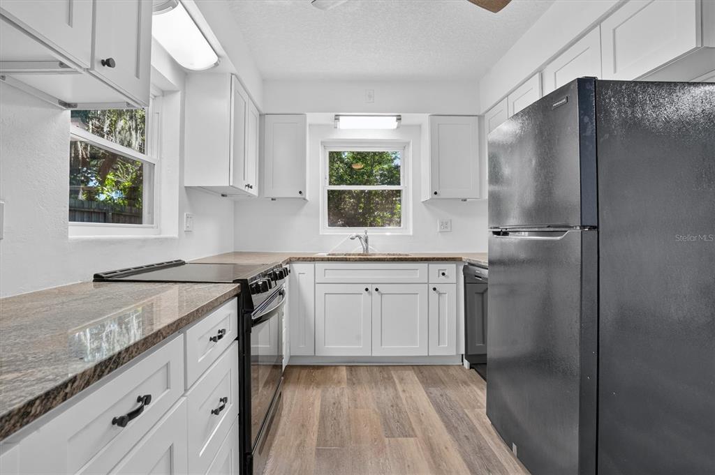 1202 Oranole Road Maitland, FL 32751 - Photo 11 of 45 Gallery Image 11