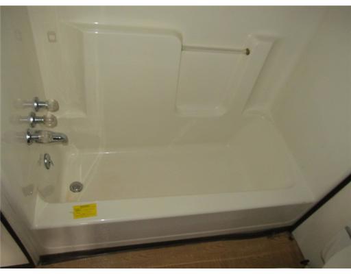 534 Oneida Valley Road Butler, PA 16001 - Photo 9 of 10 Full Bath.