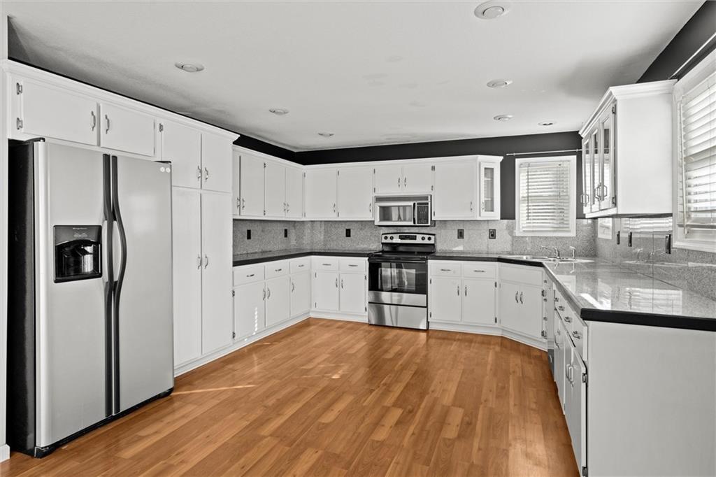 741 Southwest Windsong Circle Lee's Summit, MO 64082 - Photo 11 of 41