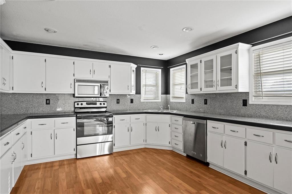 741 Southwest Windsong Circle Lee's Summit, MO 64082 - Photo 12 of 41