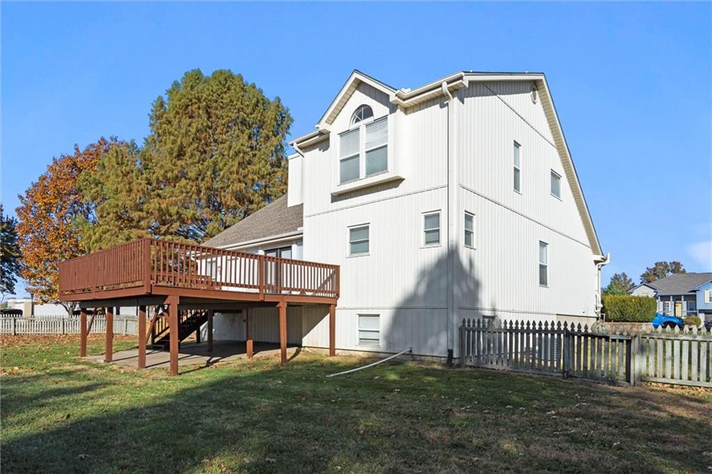 741 Southwest Windsong Circle Lee's Summit, MO 64082 - Photo 37 of 41