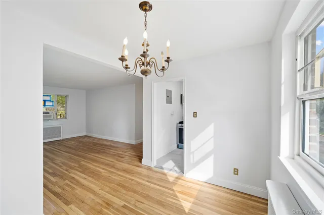 $359,000 | 228-08 Stronghurst Avenue, Unit LOWR | Bellerose