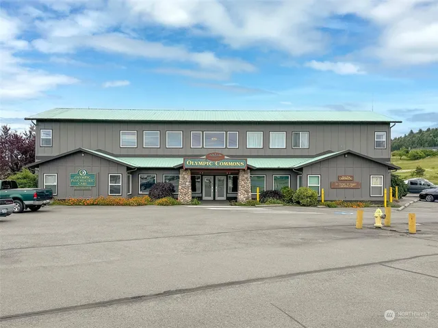 $1,100 | 502 South Still Road, Unit 201, Sequim, WA 98382