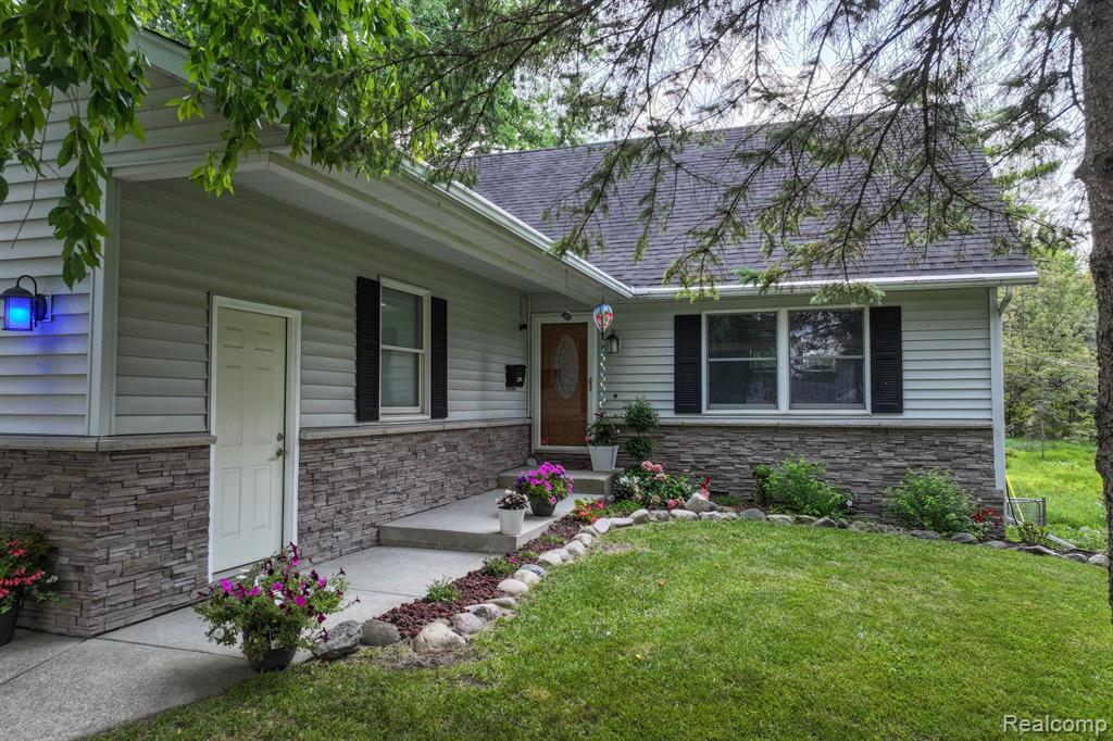 319 Riddle Street Howell, MI 48843 - Photo 15 of 45