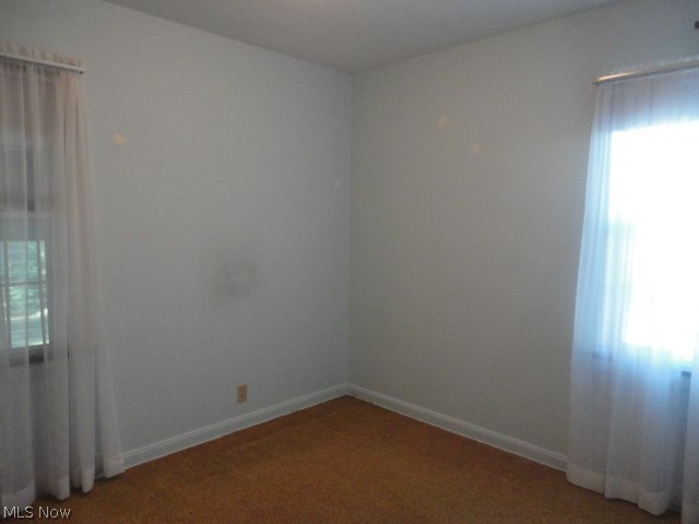 5103 Snow Road Cleveland, OH 44134 - Photo 15 of 32