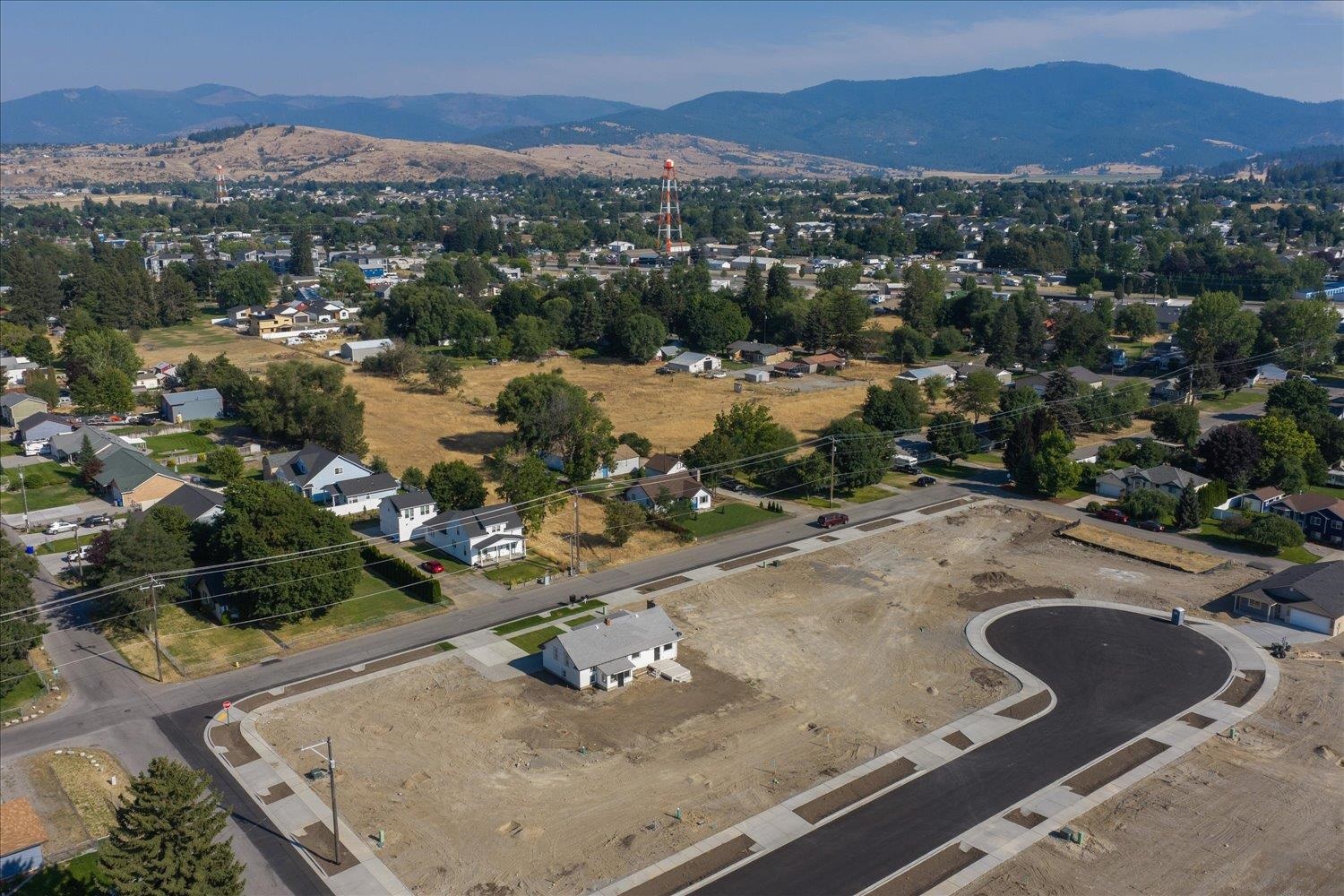 525 North Long Road Greenacres, WA 99016 - Photo 37 of 45 Gallery Image 37
