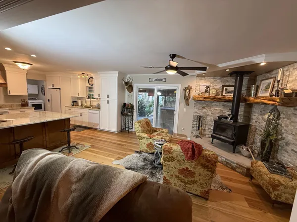 $575,000 | 8995 Greenwood Road, Adams Run, SC 29426