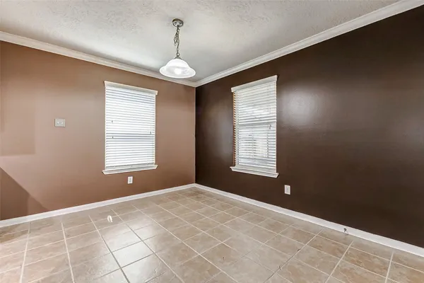 $2,400 | 11018 Avon Brook Lane, Houston, TX 77034