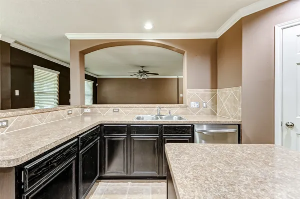 $2,400 | 11018 Avon Brook Lane, Houston, TX 77034