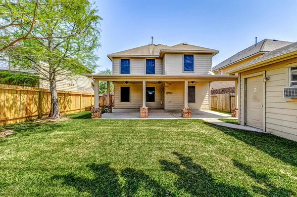 $2,400 | 11018 Avon Brook Lane, Houston, TX 77034