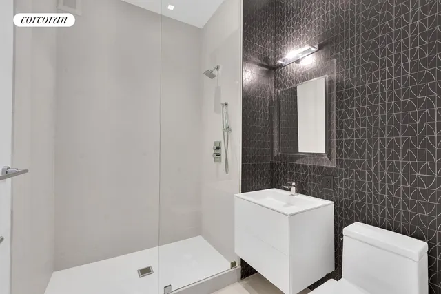 $2,290,000 | 252 7th Avenue, Unit 16J | Chelsea