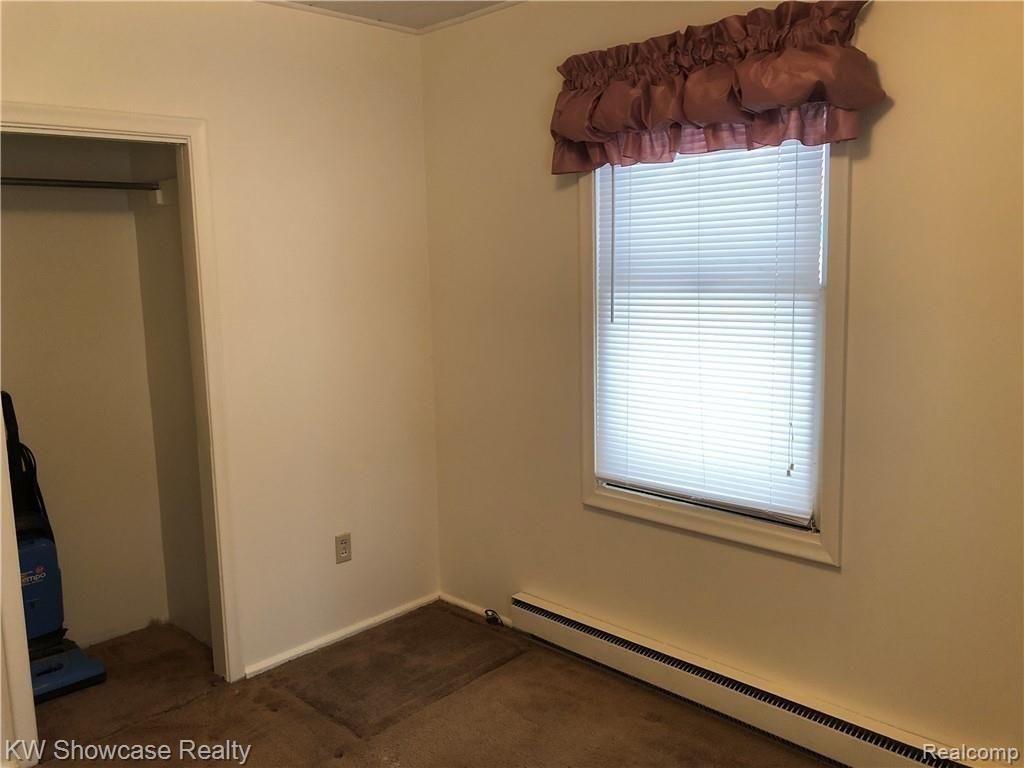 2640 Ridge Road White Lake, MI 48383 - Photo 20 of 34 24C6B30F-1220-4010-AB4C-462050ADCEBE.jpeg