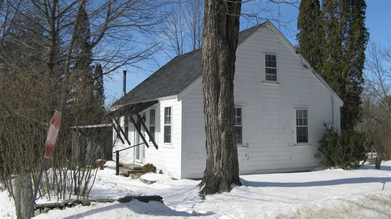 229 Gilman's Corner Road Alton, NH 03809 - Photo 2 of 23