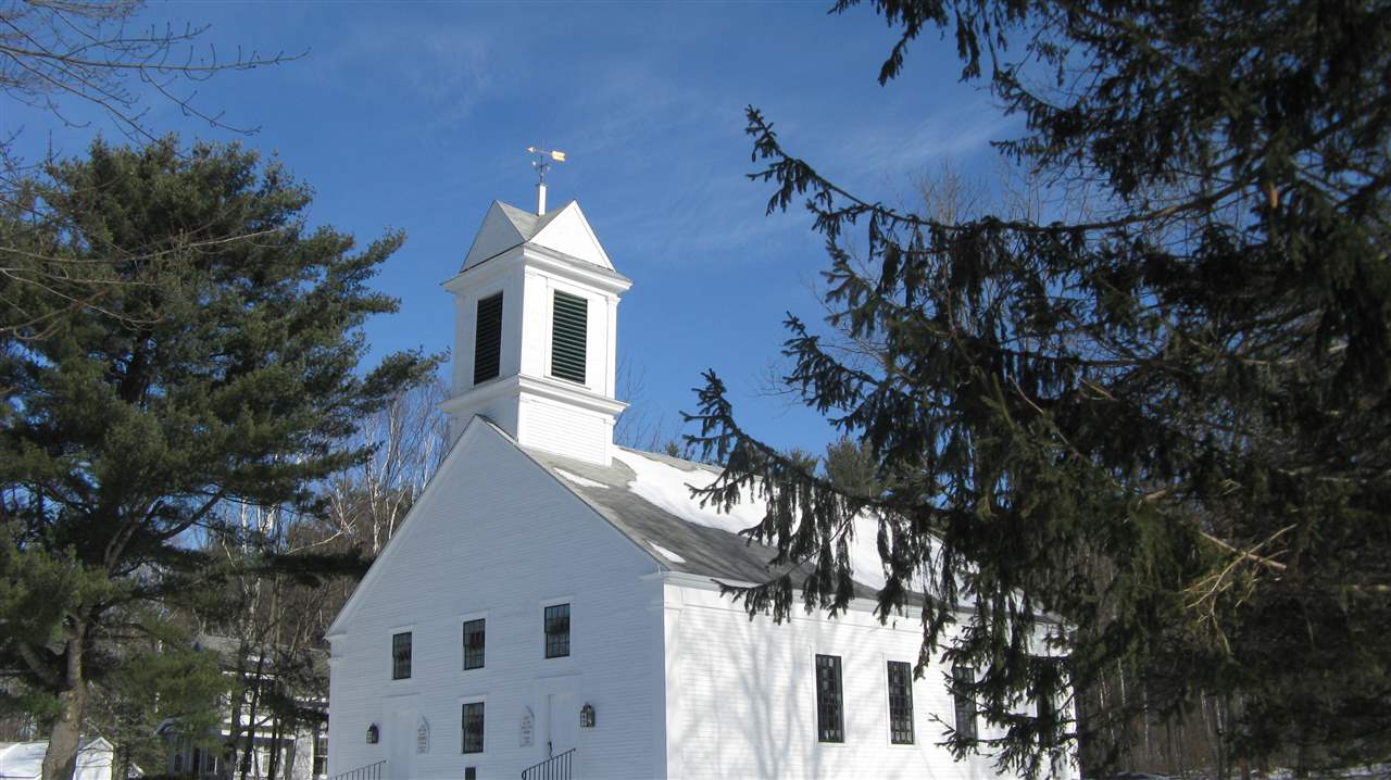 229 Gilman's Corner Road Alton, NH 03809 - Photo 9 of 23