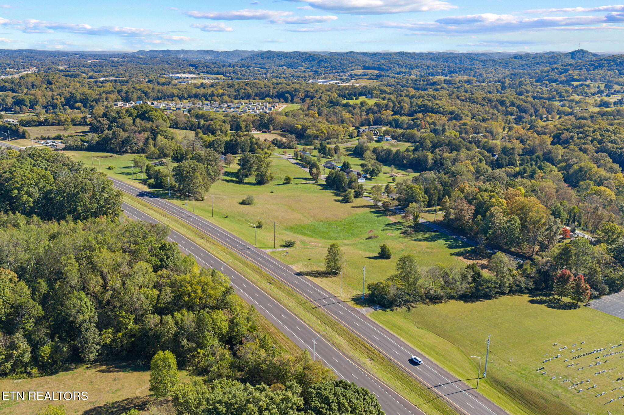 Sinking Springs Road Clinton, TN 37716 - Photo 6 of 21 2-web-or-mls-Sinking Springs--3