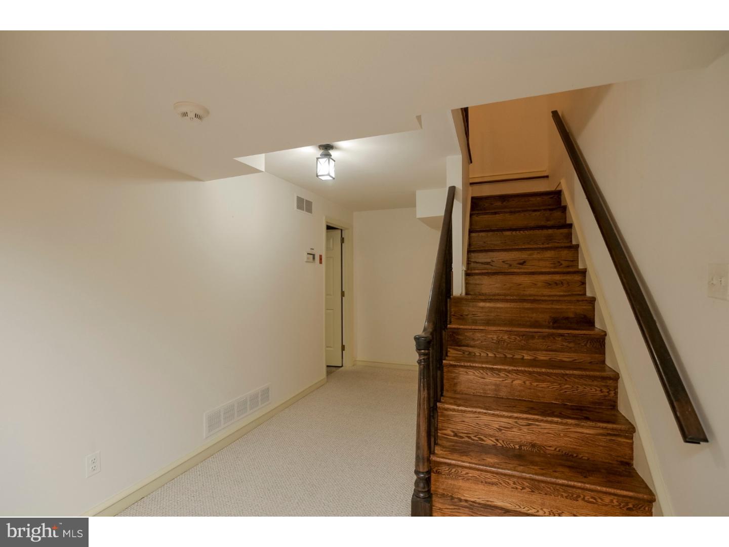 102 South Spring Valley Road Wilmington, DE 19807 - Photo 17 of 25 a view of entryway and hall
